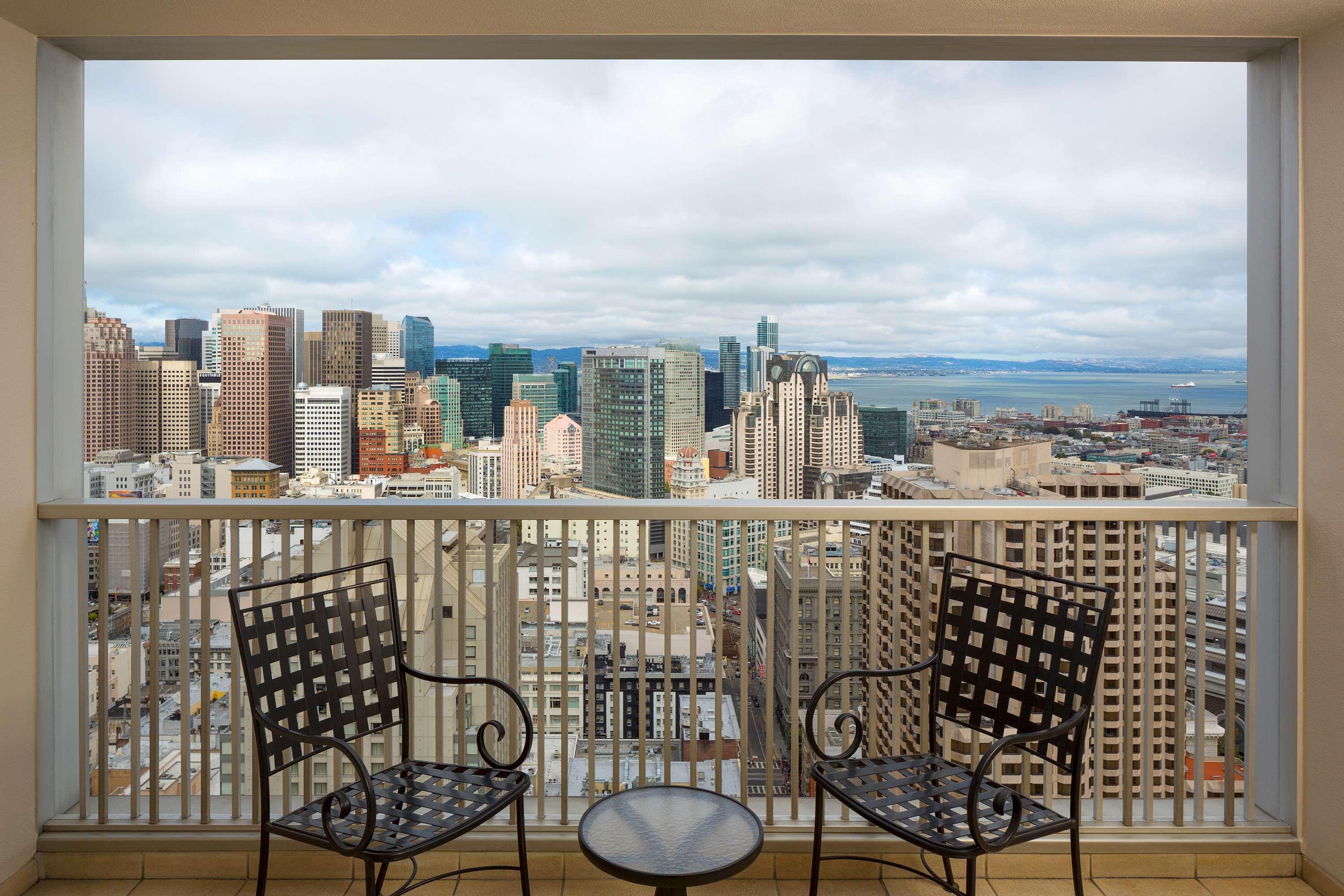 Hilton Union Square 4*