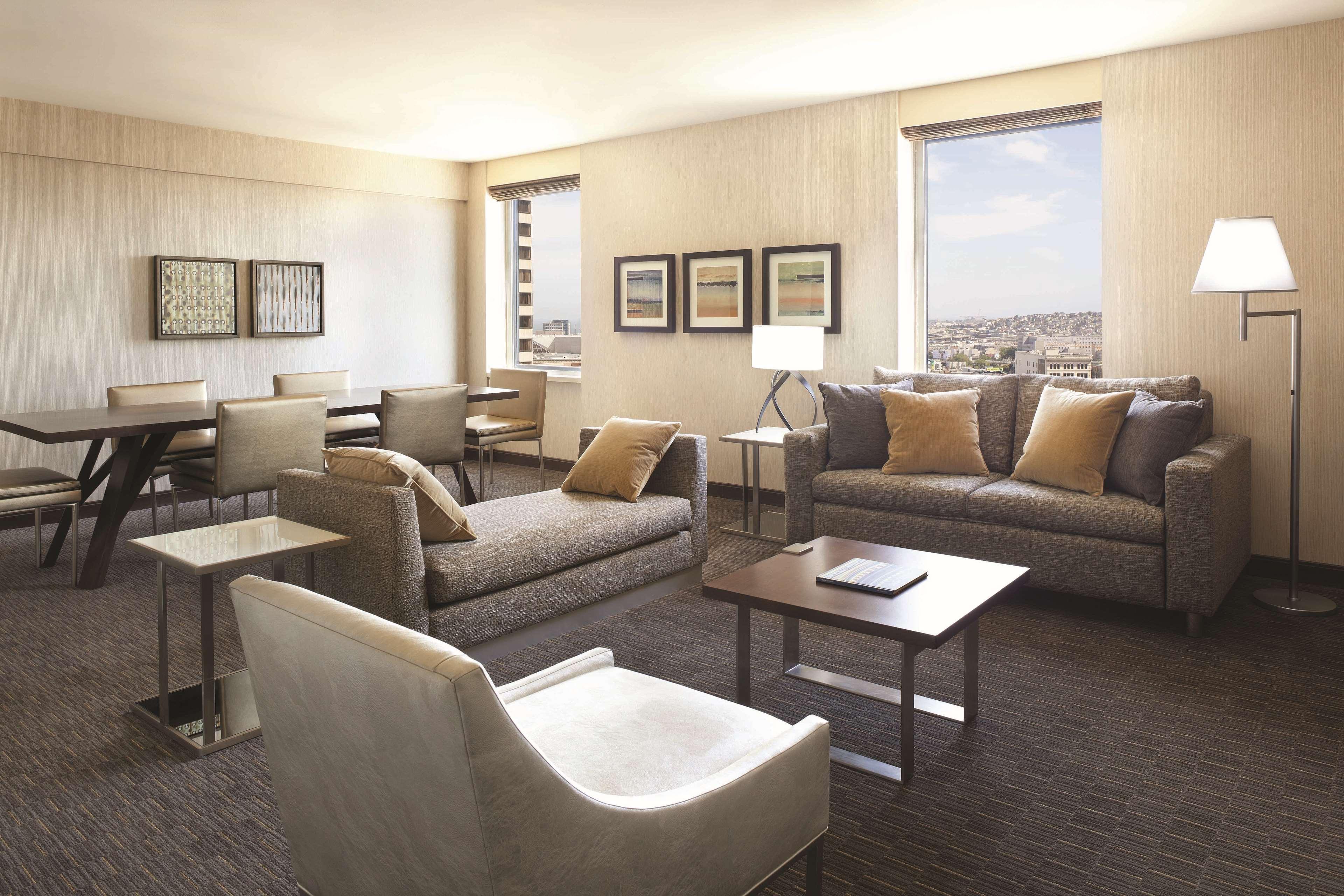 Hilton Union Square Hotel 4*